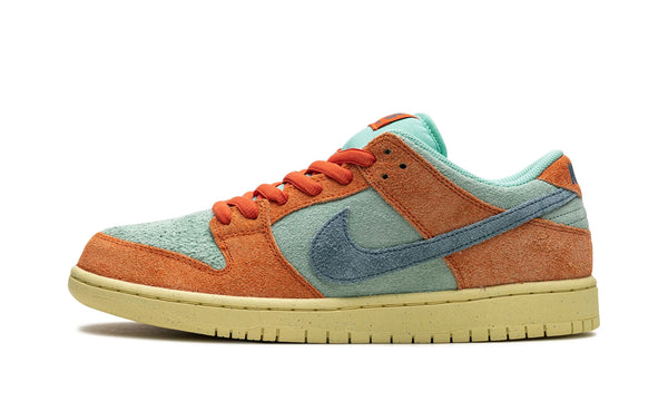 Nike SB Dunk Low Orange Emerald Rise