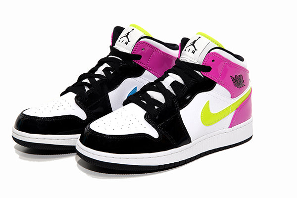 Jordan 1 Mid White Black Cyber Pink جوردان 1 ميد وايت أسود سايبر بينك