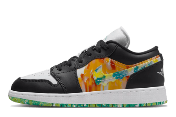 Jordan 1 Low Tie Dye (GS) جوردان 1 صبغة ربطة عنق منخفضة (GS)